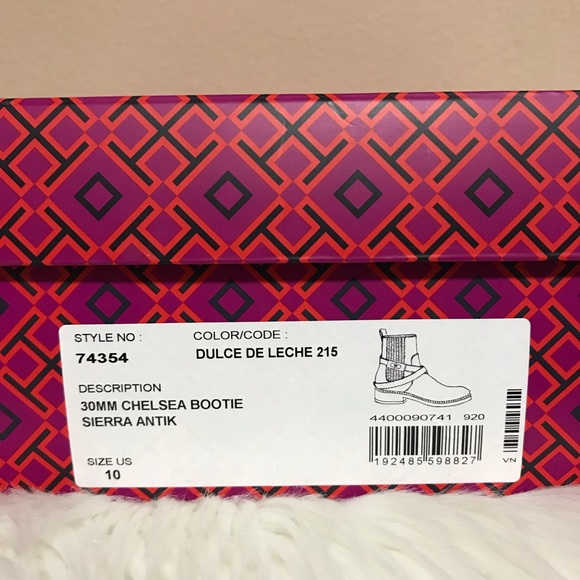 TORY BURCH T-HARDWARE CHELSEA BOOTS SIZE 8,10 - Picture 15 of 16